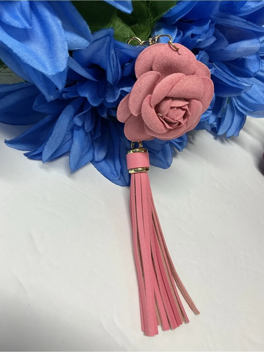 🌺BEAUTIFUL CAMELLIA TASSEL BAG CHARM